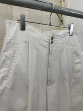 Load image into Gallery viewer, 1980s Claude Montana Long White Pleated Shorts - Size M