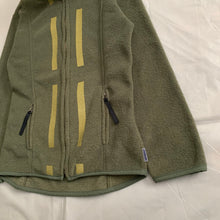 Load image into Gallery viewer, 1990s Lad Musician High Neck Ninja Tech Fleece Jacket - Size M