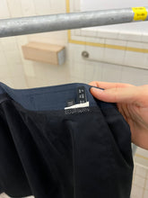 Load image into Gallery viewer, 2000s Samsonite ‘Travel Wear’ Navy Short Technical Skirt - Size M