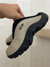 Load image into Gallery viewer, 2000s Oakley ‘Bobbie’ Clogs - Size W6 US
