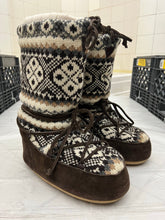 Load image into Gallery viewer, aw2003 Junya Watanabe Knitted Arctic Boots - Size M