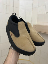 Load image into Gallery viewer, 2000s Vintage Nike ACG Ridgeback Clogs - Size 9 US