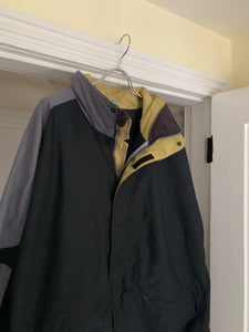2000s Vintage Nike ACG Oversized High-necked Jacket with Paneled Sleeves - Size XL