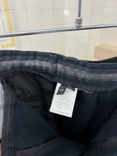 Load image into Gallery viewer, 2000s Samsonite &#39;Travel Wear&#39; Black Belted Twill Pants - Size L