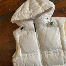 Load image into Gallery viewer, aw1999 Issey Miyake Translucent White Down Vest - Size M