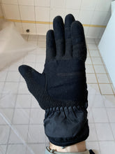 Load image into Gallery viewer, ~aw2000 Issey Miyake Black Technical Gloves - Size OS