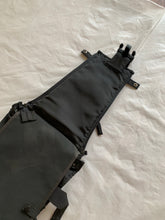 Load image into Gallery viewer, aw2000 Issey Miyake Large Transformable Waistbag/Cargobag - Size OS