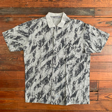 Load image into Gallery viewer, 1980s Issey Miyake Grey Oversized Printed Shirt - Size L