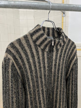 Load image into Gallery viewer, 2000s Samsonite &#39;Travel Wear&#39; Wool Zip Striped Sweater - Size M