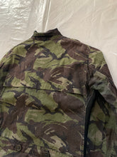 Load image into Gallery viewer, 2000s Vintage Griffin DPM Jacket with Hidden Inside Back Pocket - Size M