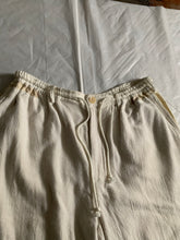 Load image into Gallery viewer, 2010s Yohji Yamamoto Beige Oversized Layered Shorts - XL