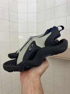 2000s Oakley ‘Solid Smoke’ Sandals in Blue and Grey - Size 7.5 US
