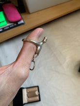 Load image into Gallery viewer, aw2016 Takahiromiyashita The Soloist .925 Sterling Silver Gecko Ring - Size OS