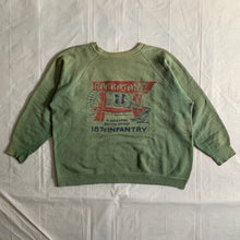 Load image into Gallery viewer, 1950s Vintage USAF Rakkasanas Sweater - Size M