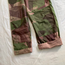 Load image into Gallery viewer, 1940s Vintage WW2 British SAS Brush Camo Pants - Size XXL