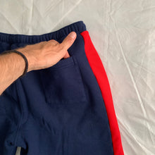Load image into Gallery viewer, 2010s Cav Empt Navy Cotton Sweatshorts with Ribbed Side Seams - Size XL