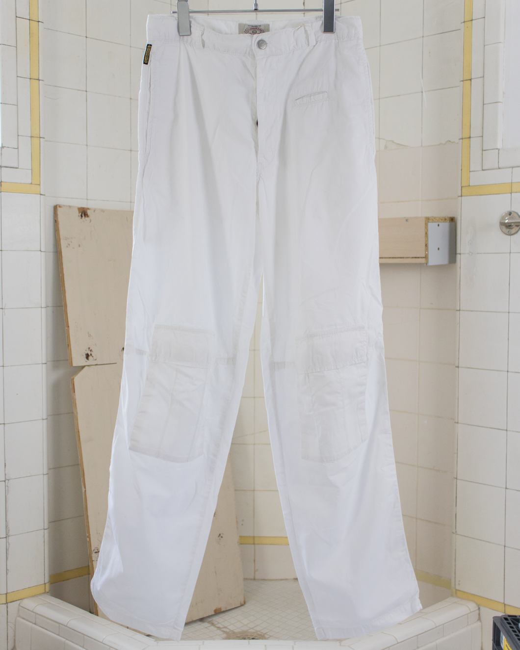 1990s Armani White Pants with Cargo Pockets on the Shin - Size S