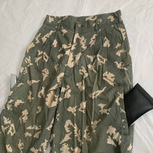 Load image into Gallery viewer, ss1995 CDGH+ Digi Camo Military Trousers - Size S