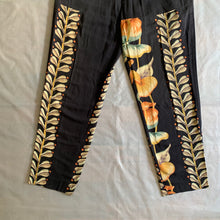 Load image into Gallery viewer, 1990s Yohji Yamamoto Floral Hawaiian Pants - Size L