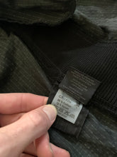 Load image into Gallery viewer, 2000s Vintage Griffin DPM Jacket with Hidden Inside Back Pocket - Size M
