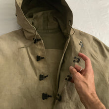 Load image into Gallery viewer, 1940s Vintage WW2 US Navy Faded Khaki Smock - Size L