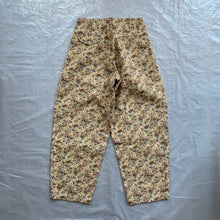 Load image into Gallery viewer, aw2011 CDGH+ Beige Gobelin Tapestry Floral Double Pleated Trouser - Size XS