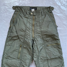 Load image into Gallery viewer, aw2006 Issey Miyake Flight Cargos - Size M